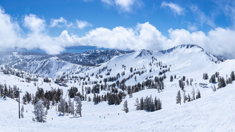 Scenic photo from the top of Emigrant