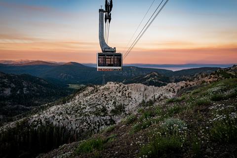 Aerial Tram heading to High Camp