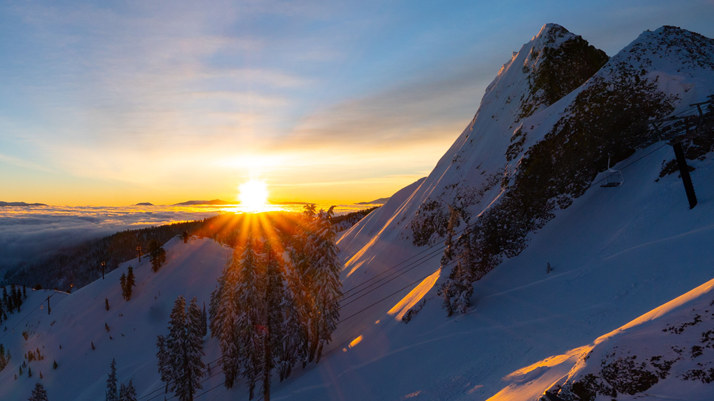 Scenic sunrise view from the top of KT-22