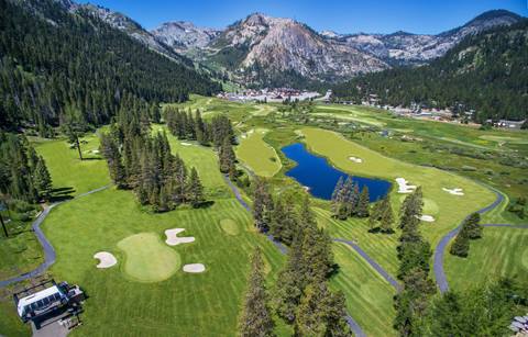 Everline The Links golf course on a bluebird day