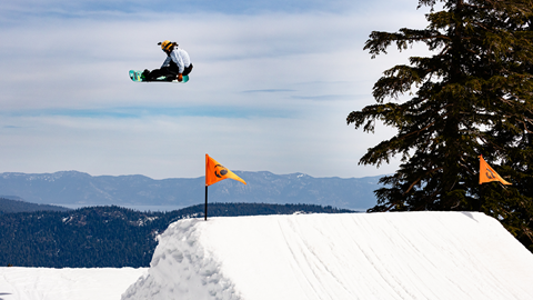 Tim Humphreys front 3 indy grab on the Gold Coast Jumps