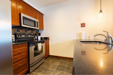 Sequoia Modern kitchen area