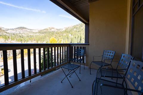 Balcony in the White Fir suite