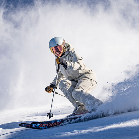 Amie Engerbretson slashing through groomers