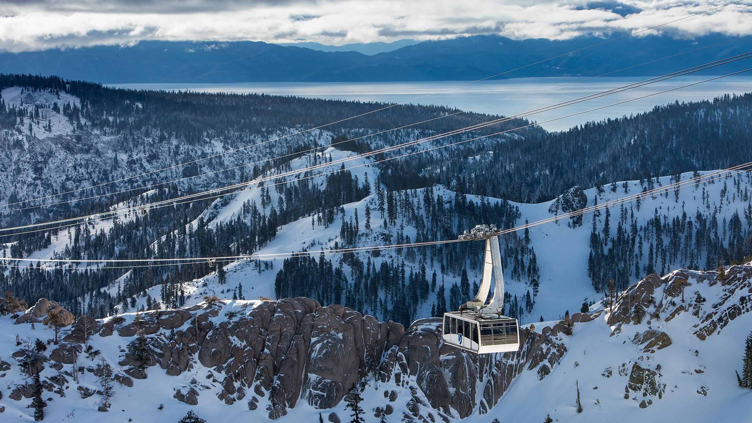 Aerial tram scenics from high camp
