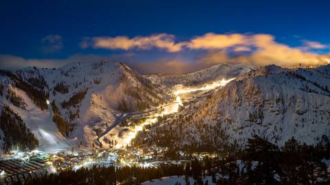 Scenics of squaw valley from paulsen's peak at dusk!